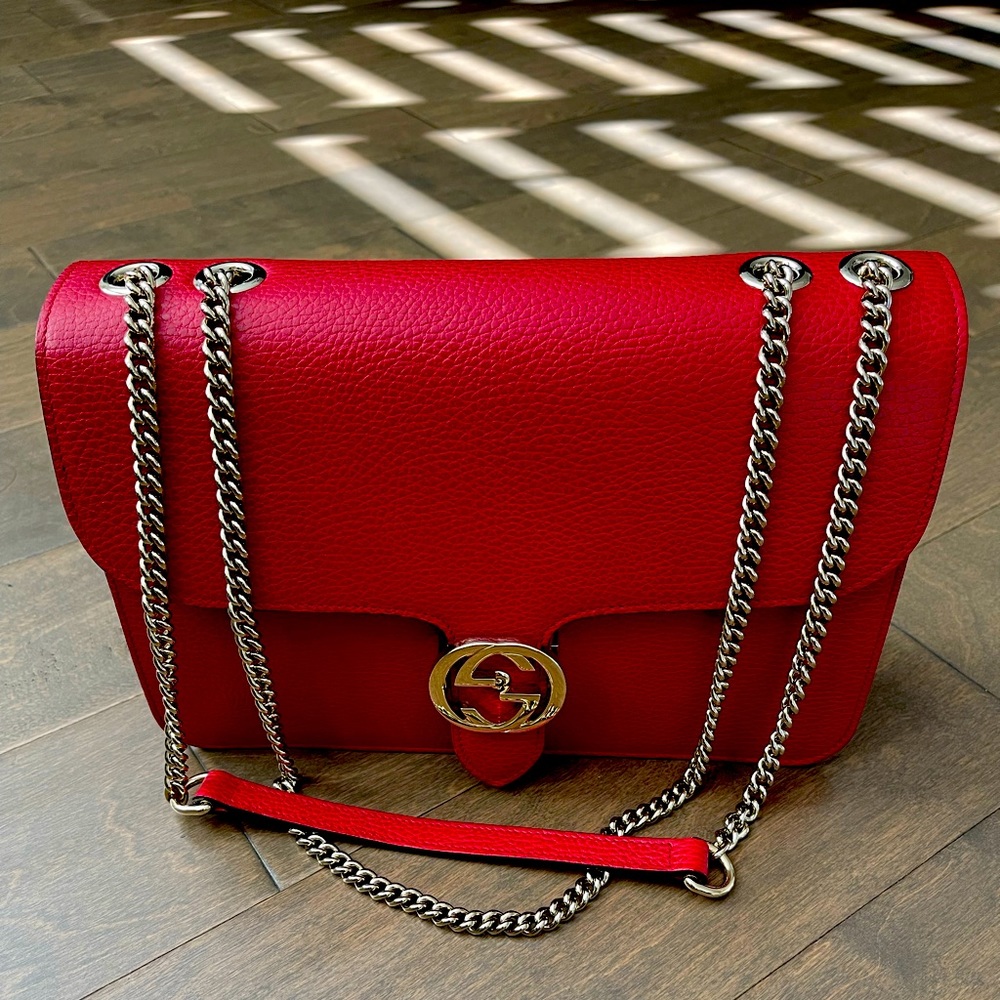 Preloved Gucci shoulder bag.